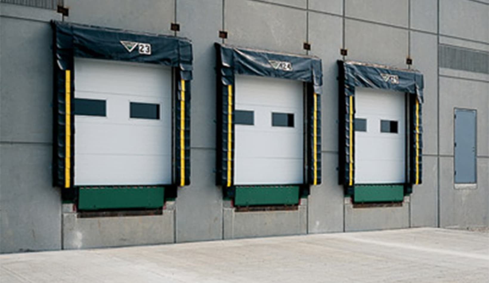 Porte commerciale avec coussins